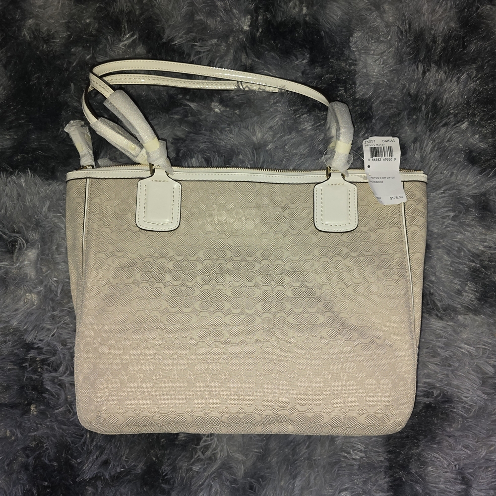 Coach White/beige Tote Bag
